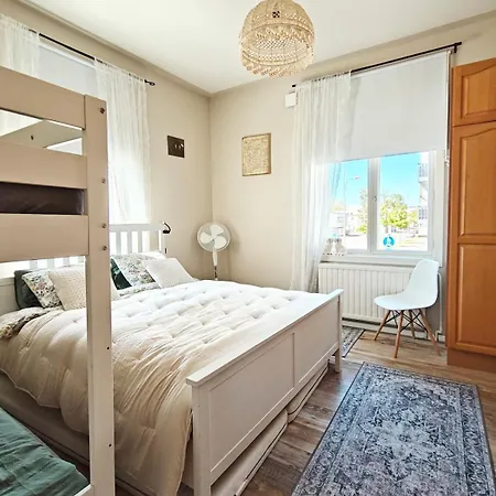 شقة Idyllic Old - Air Conditioning, Free Parking